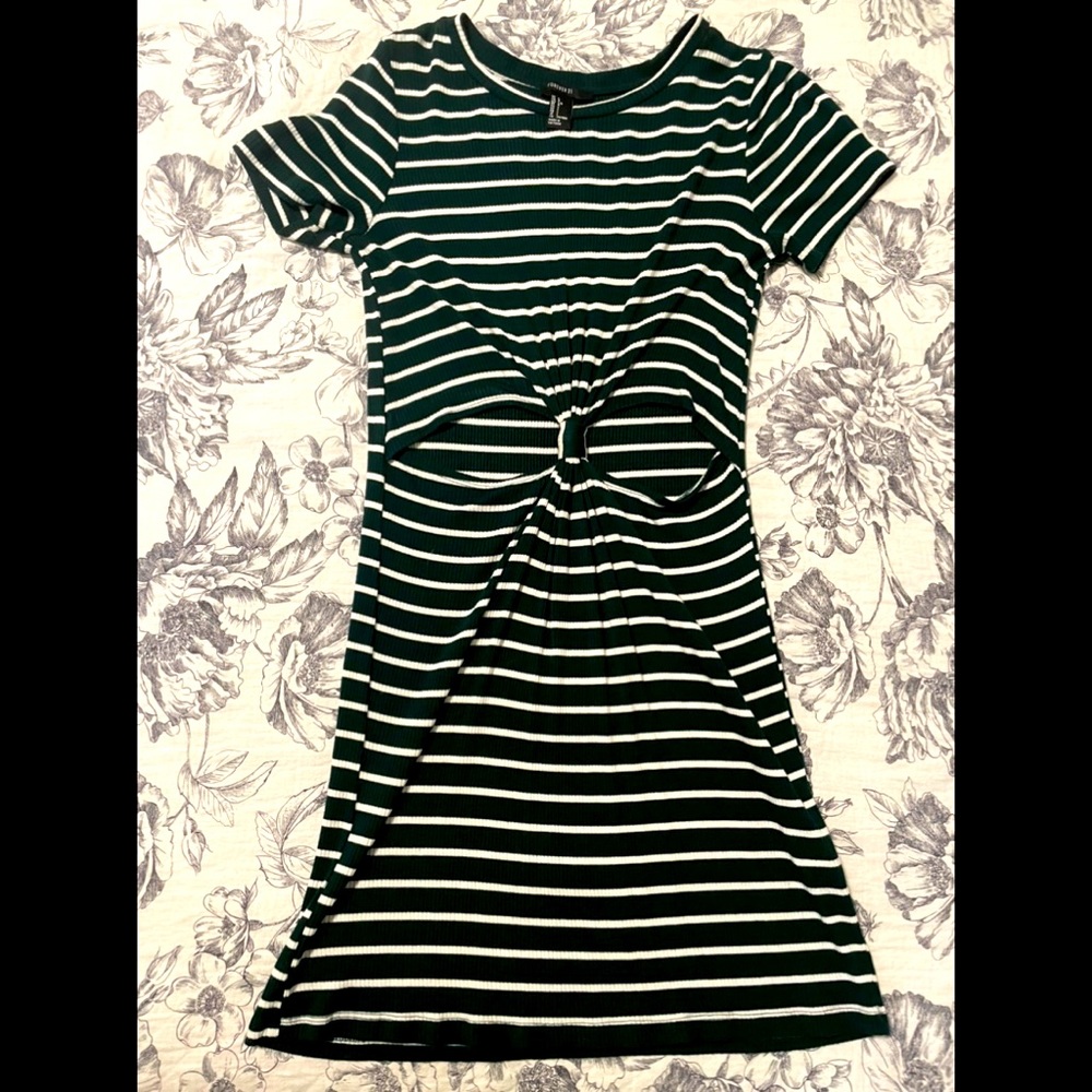 GREEN Cut-Out Dress